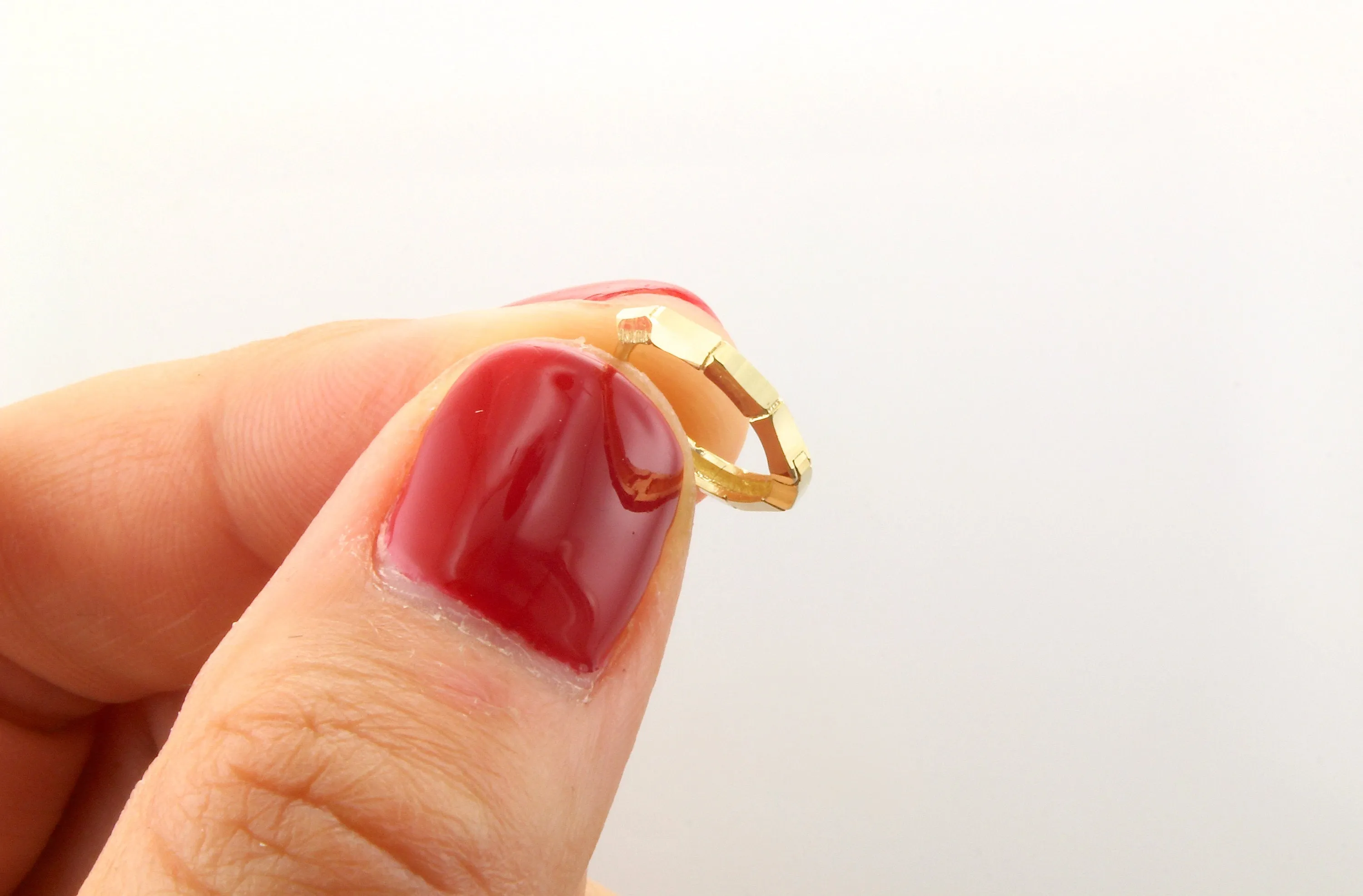 14k Gold 10MM x 2MM Faceted Huggie Hoop Earrings