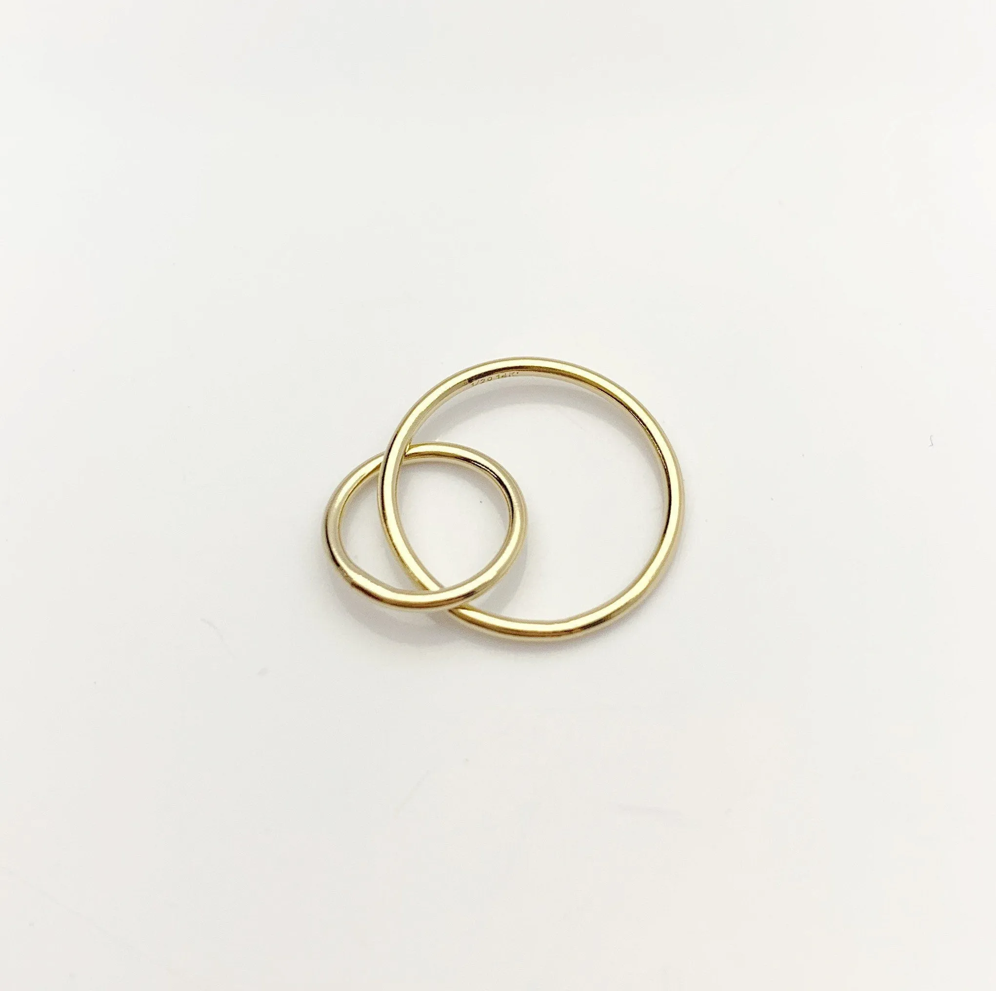 14k Gold Filled Interlocking Rings 15mm & 10mm SKU# 402D1510