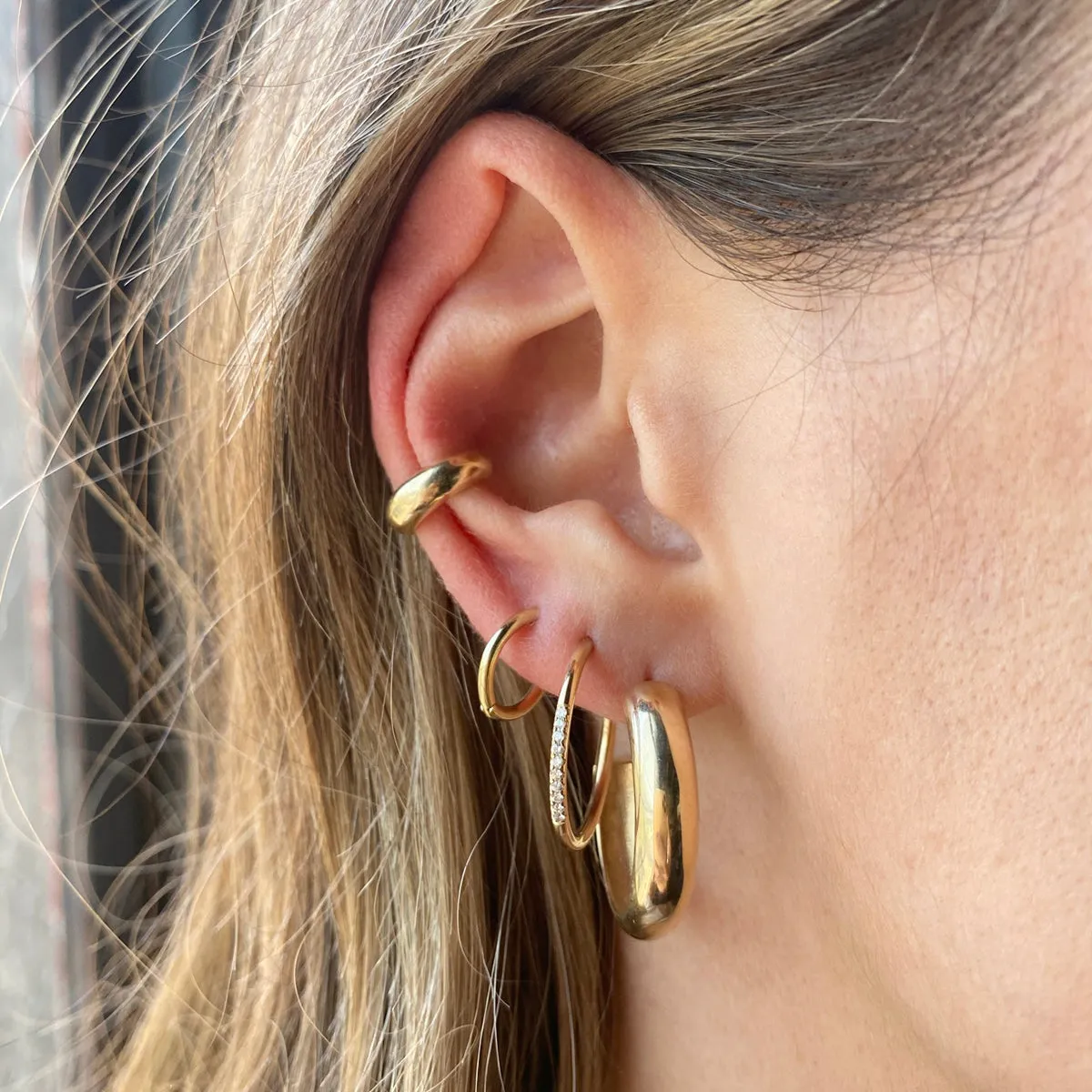 14k Medium Wide Chubby Hoops