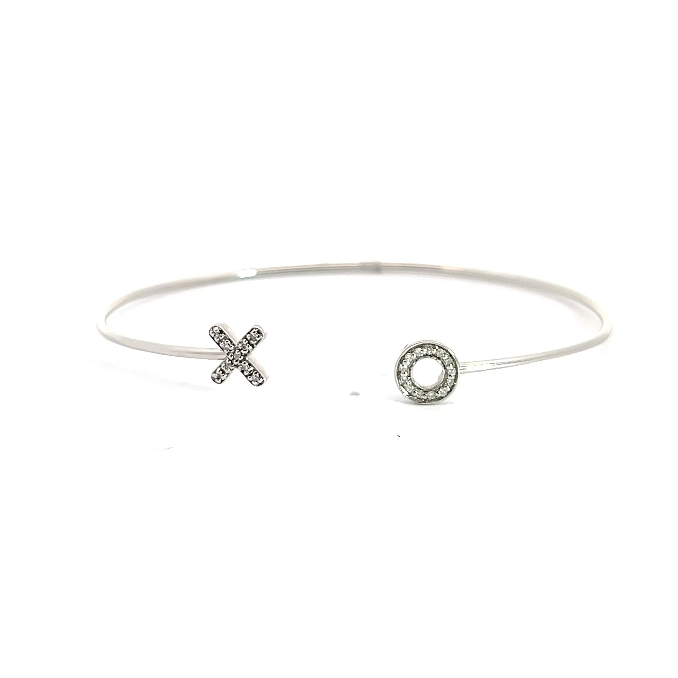 14k White Gold X/O Round Diamond Pave Cuff Bangle
