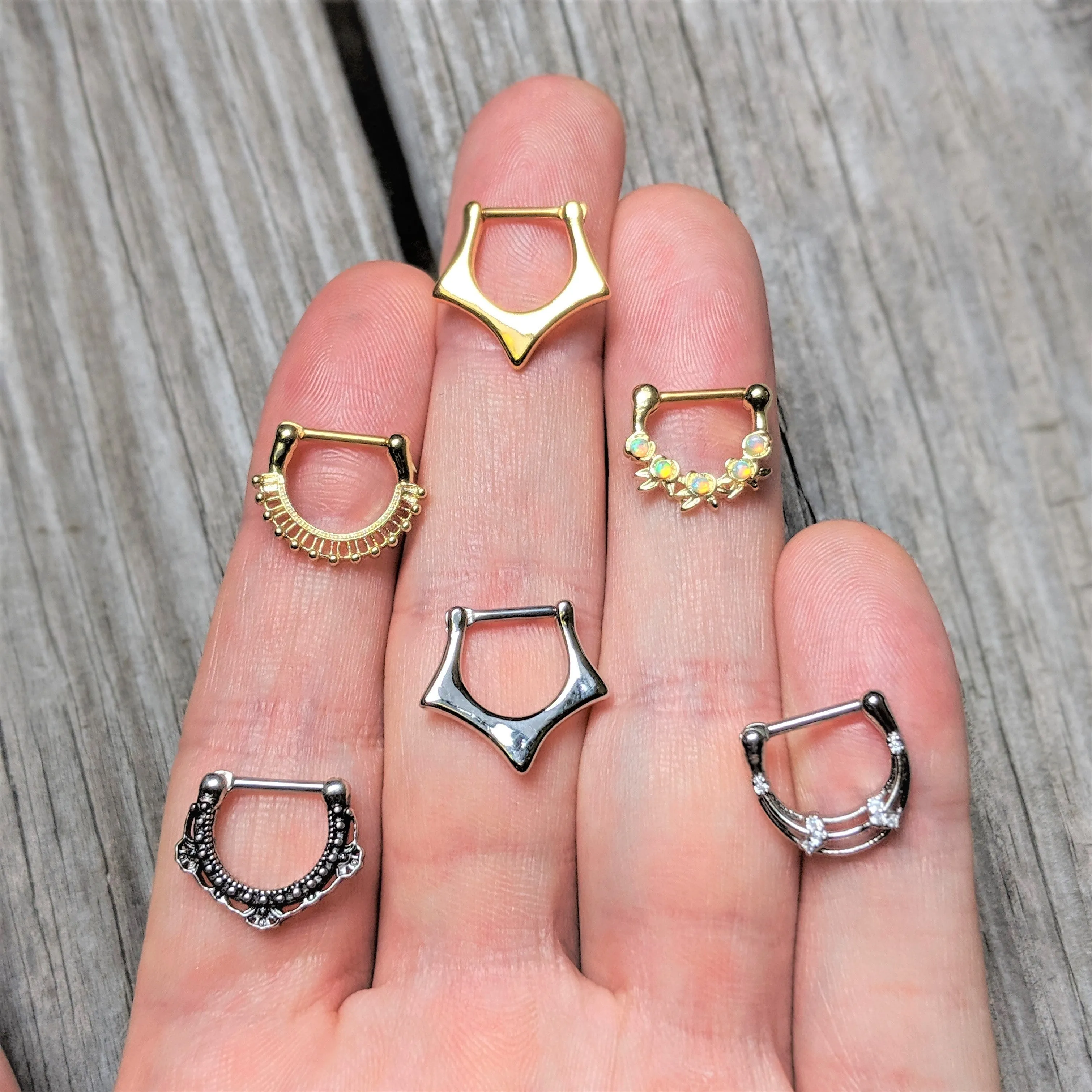 16 Gauge 5/16 Gold Tone Textured Frill Septum Clicker