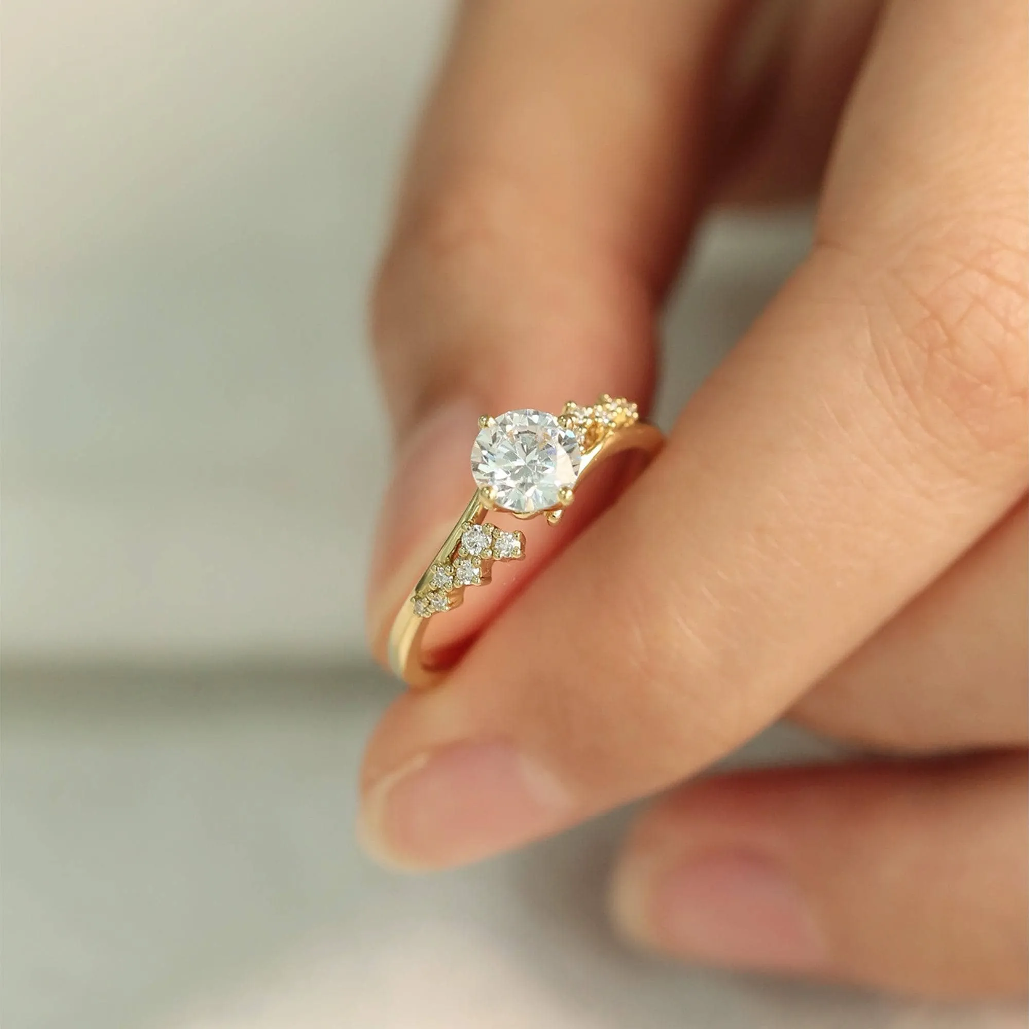 18k Dainty Round Cut Diamond Cluster Engagement Ring