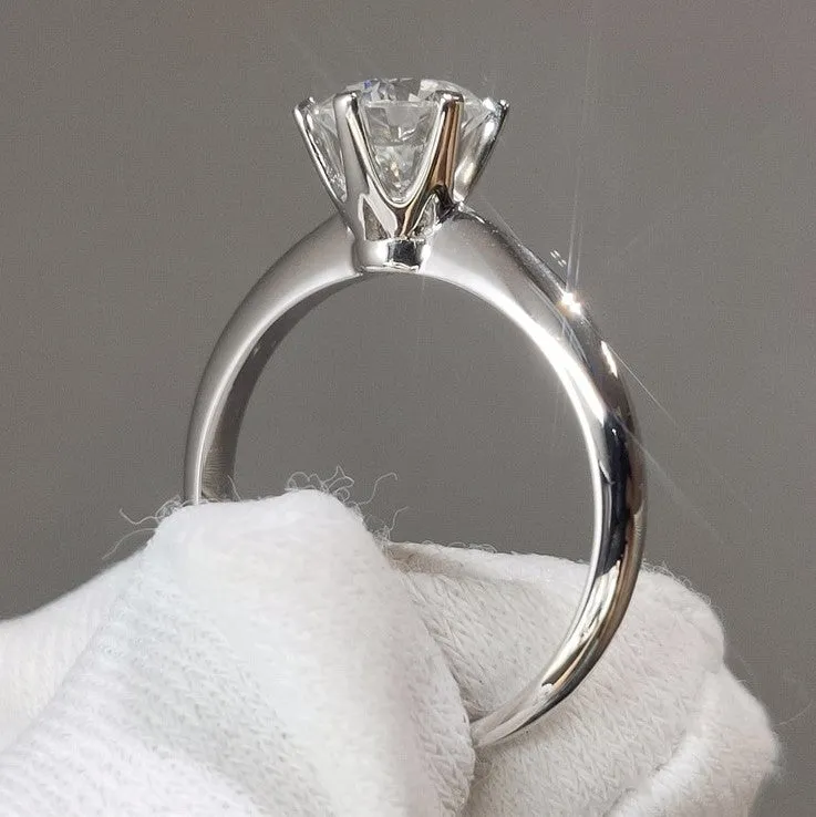 18K White Gold Round Brilliant Cut 1ct Diamond Engagement Ring