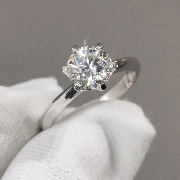18K White Gold Round Brilliant Cut 1ct Diamond Engagement Ring