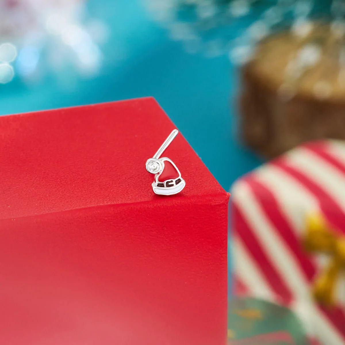 20G 3PCS L-Shaped Christmas Santa/Tree/Santa Hat Nose Studs Pack