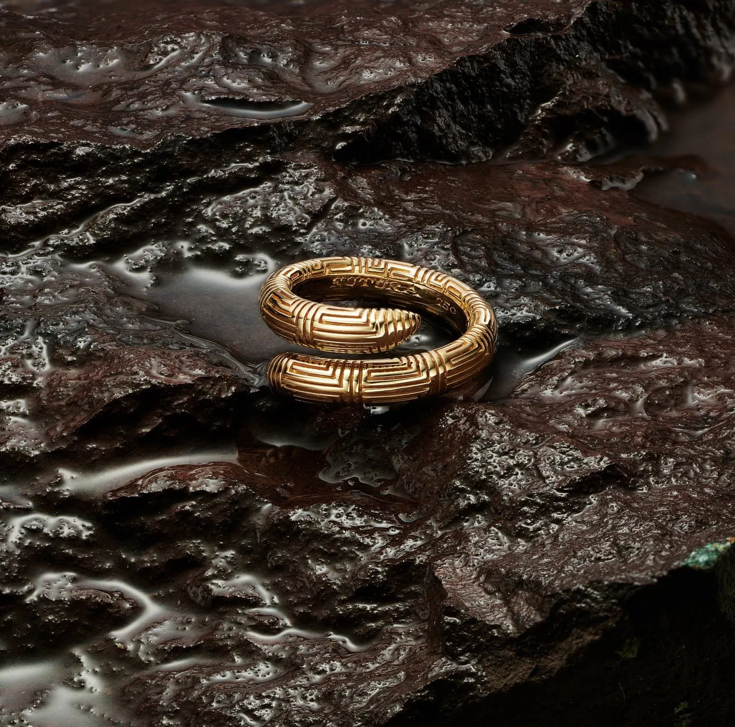800 BC Ring