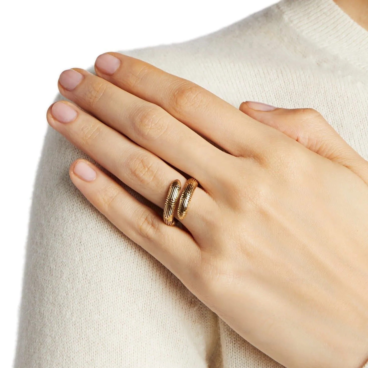 800 BC Ring