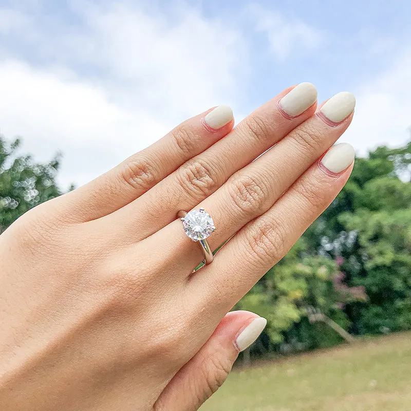 Ainuoshi Round Cut White Created Diamond Solitaire Ring
