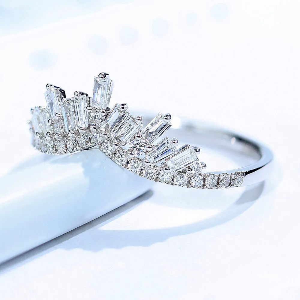 Baguette Cut Diamond Contoured V-Shape Ring
