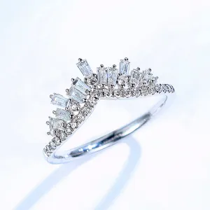 Baguette Cut Diamond Contoured V-Shape Ring