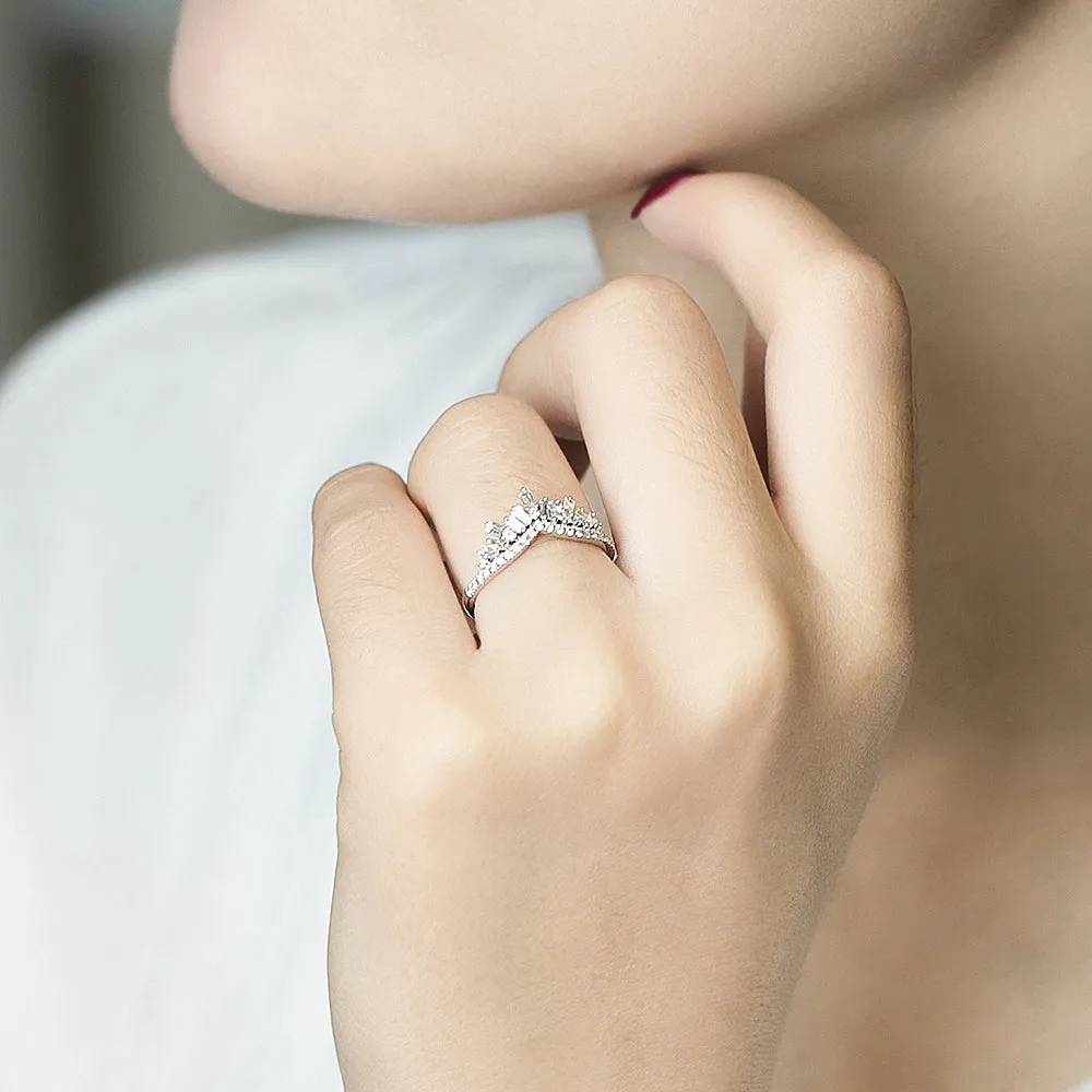 Baguette Cut Diamond Contoured V-Shape Ring