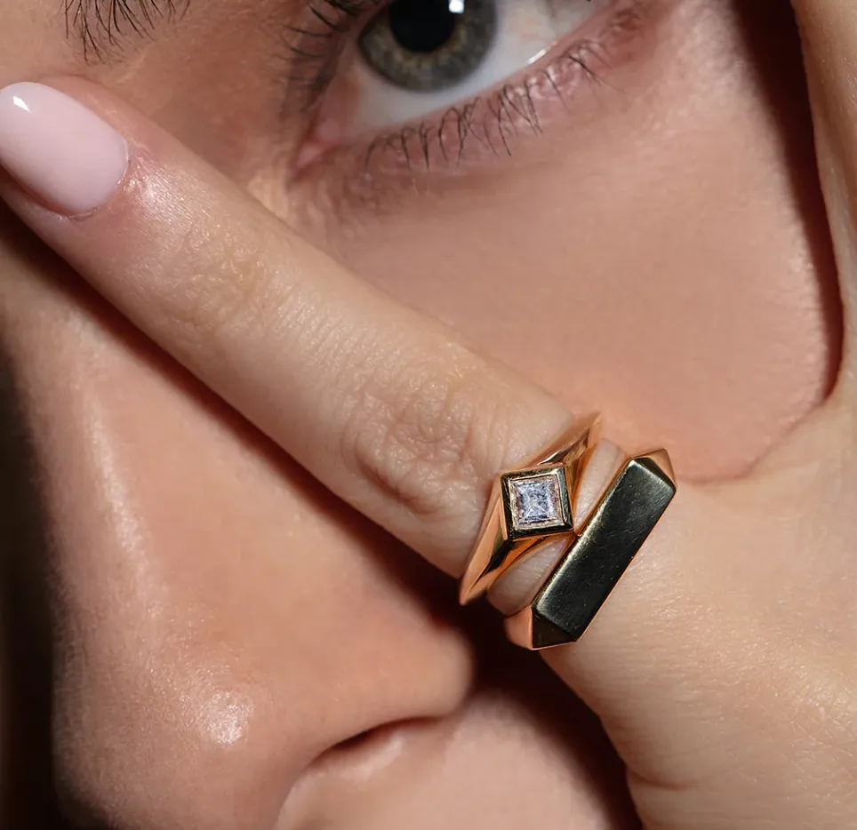 Basic Wide Chevron Band