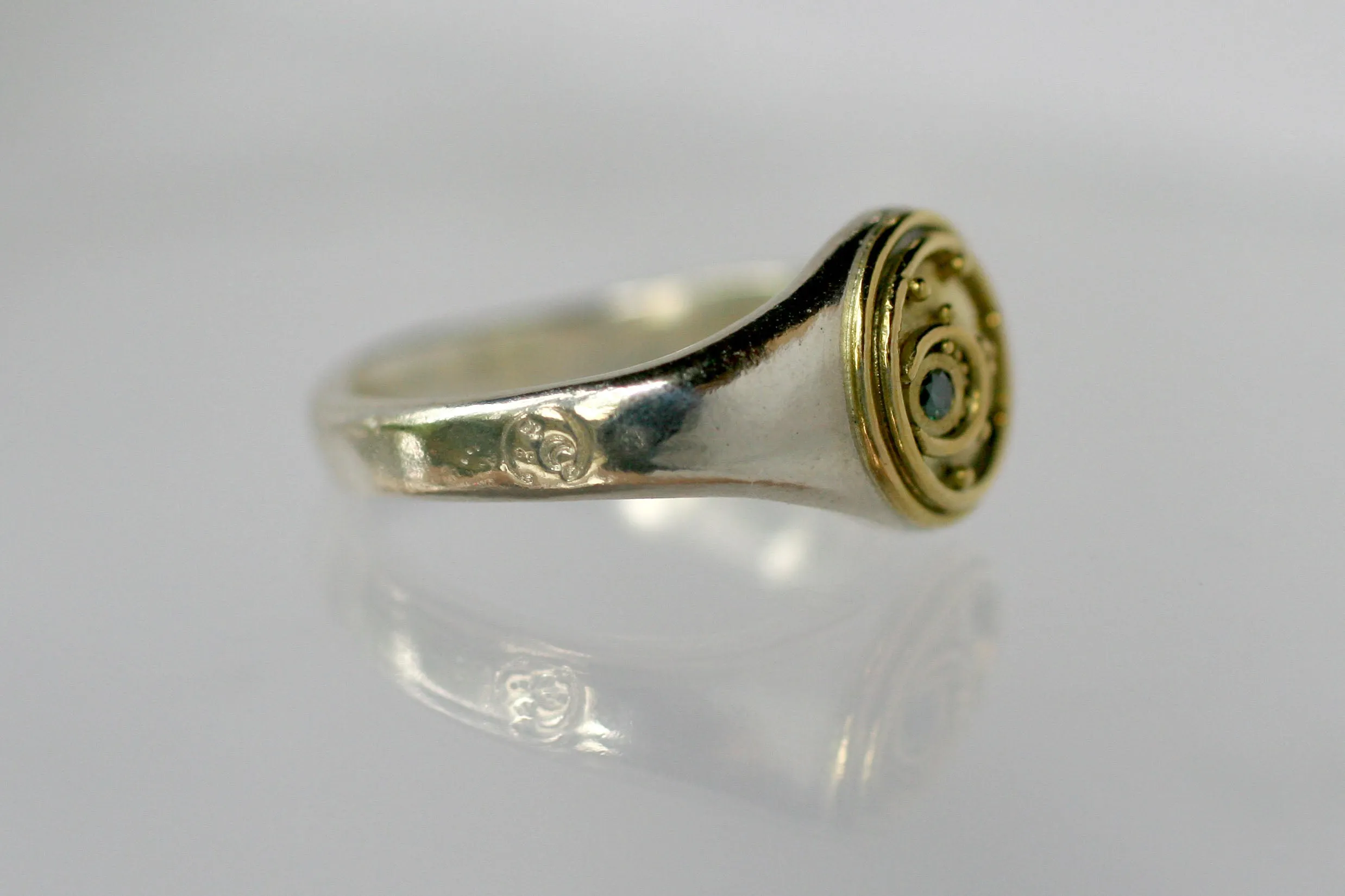 Blue Eclipse Mini Signet