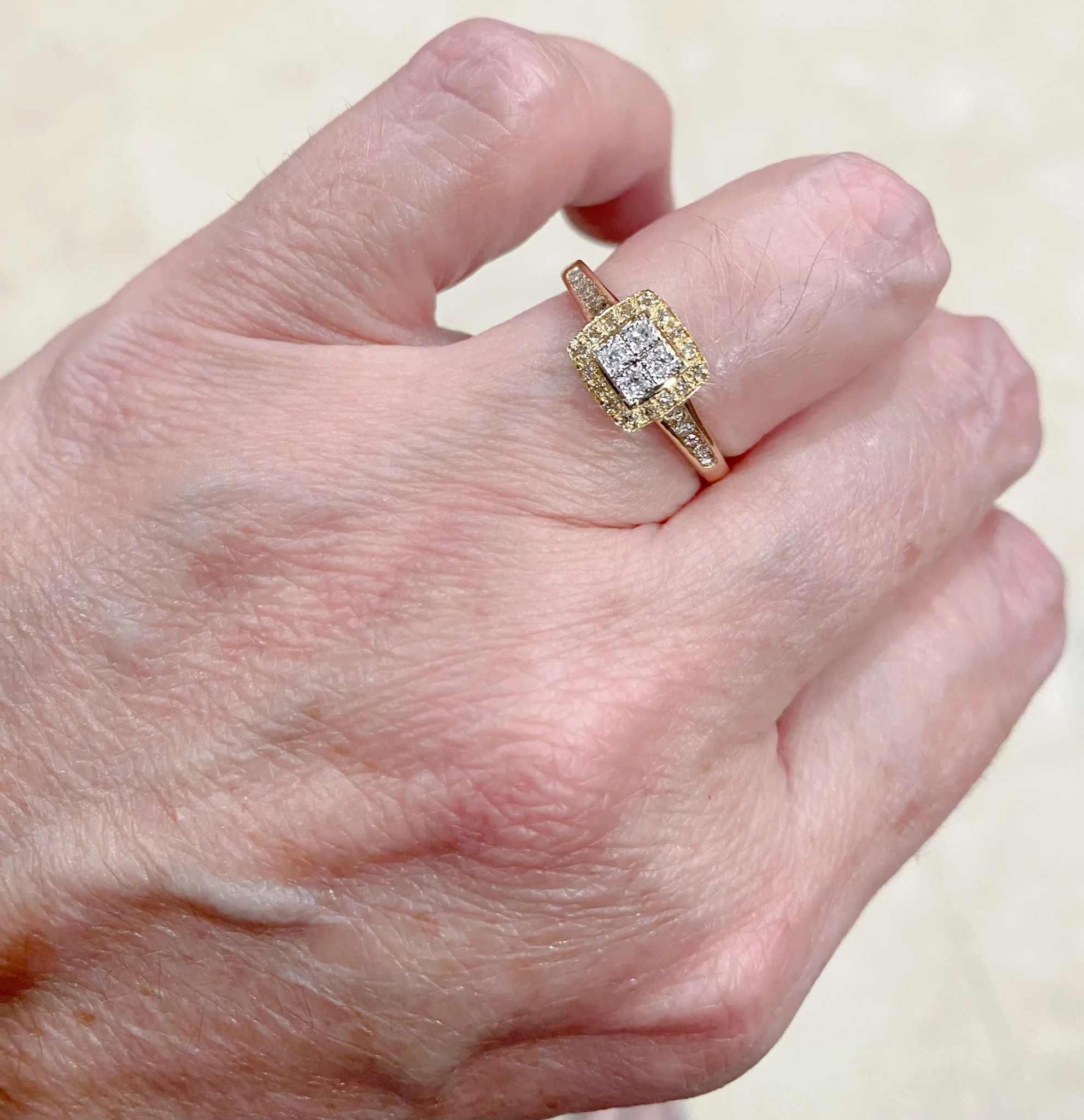 Cushion Halo Diamond Illusion Ring