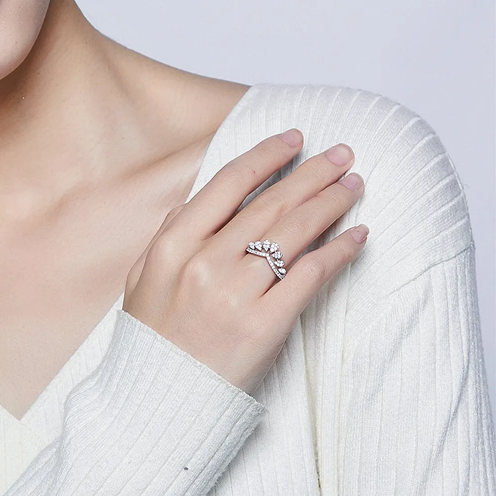 Diamond Contoured V-Shape Ring