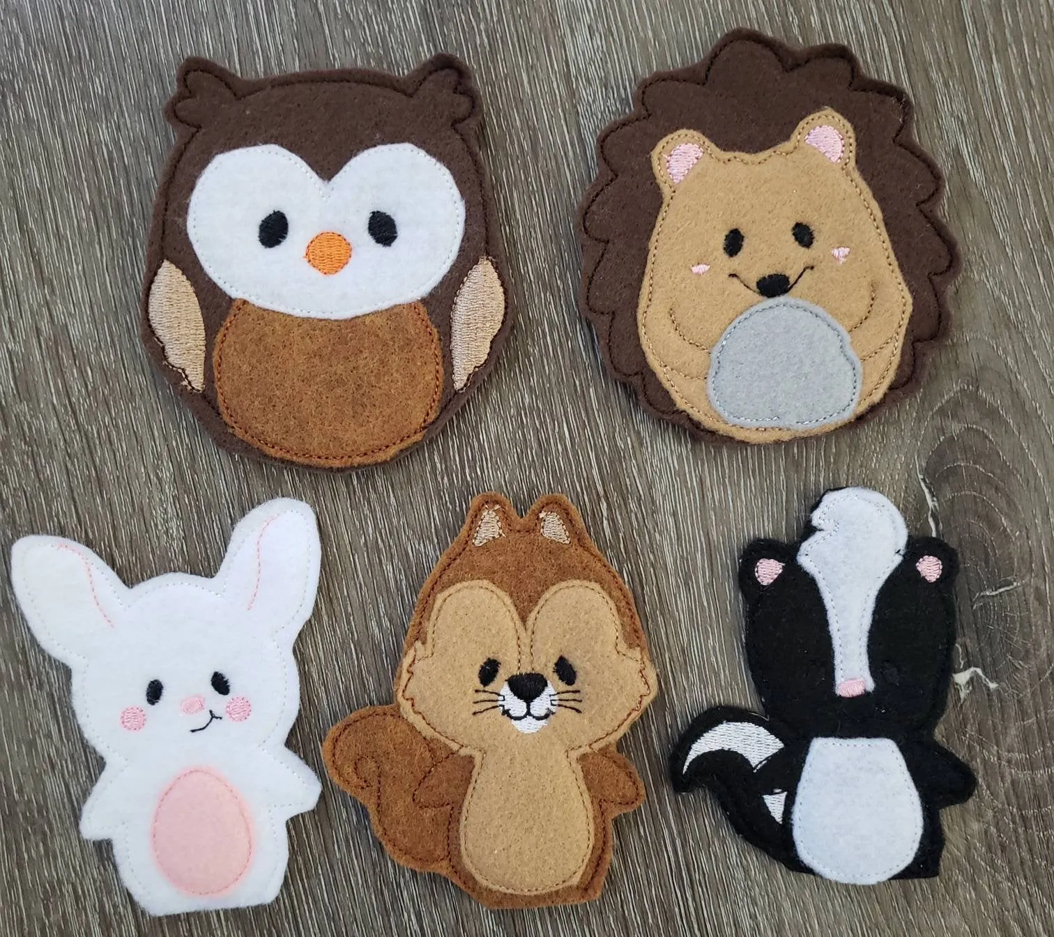 Felt finger puppet animal - Woodland Animal quiet book page -  Gift for kids - habitat - forest animals - learning toy - animals and biomes