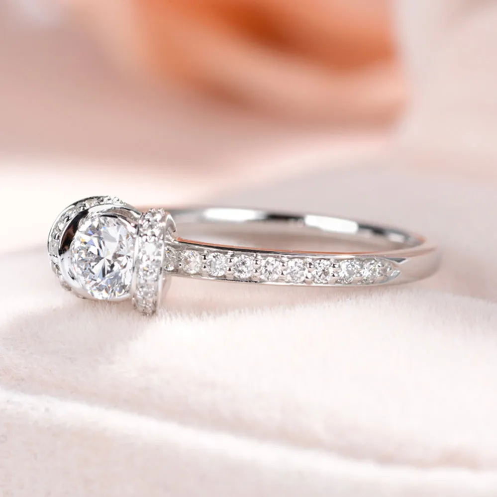 GIA Diamond V-Shape Gallery Engagement Ring