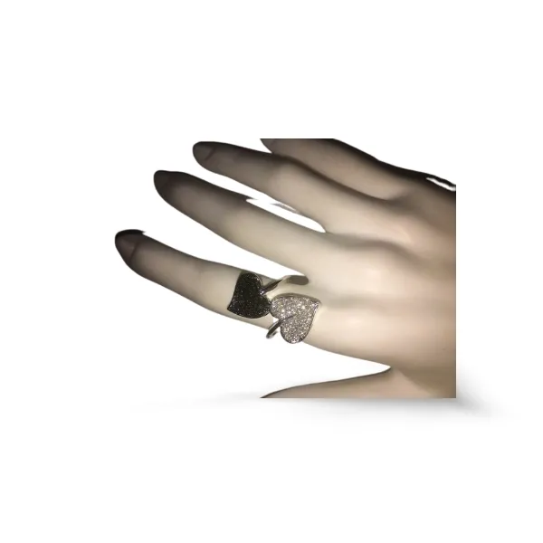Gorgeous Estate 10K White Gold Pave Black Diamond Leaf Heart Ring
