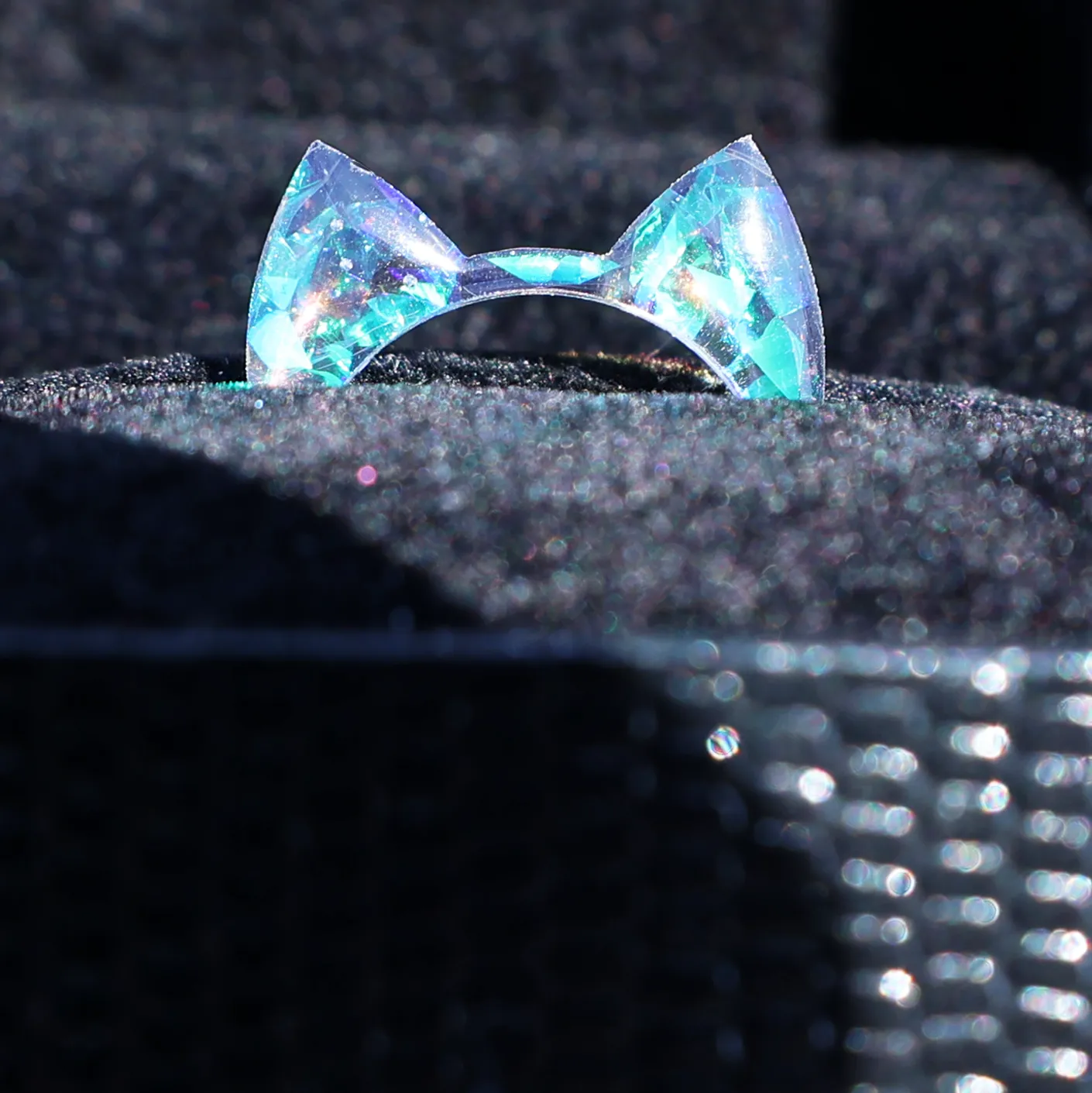 IRIDESCENT ANIMAL EAR RINGS