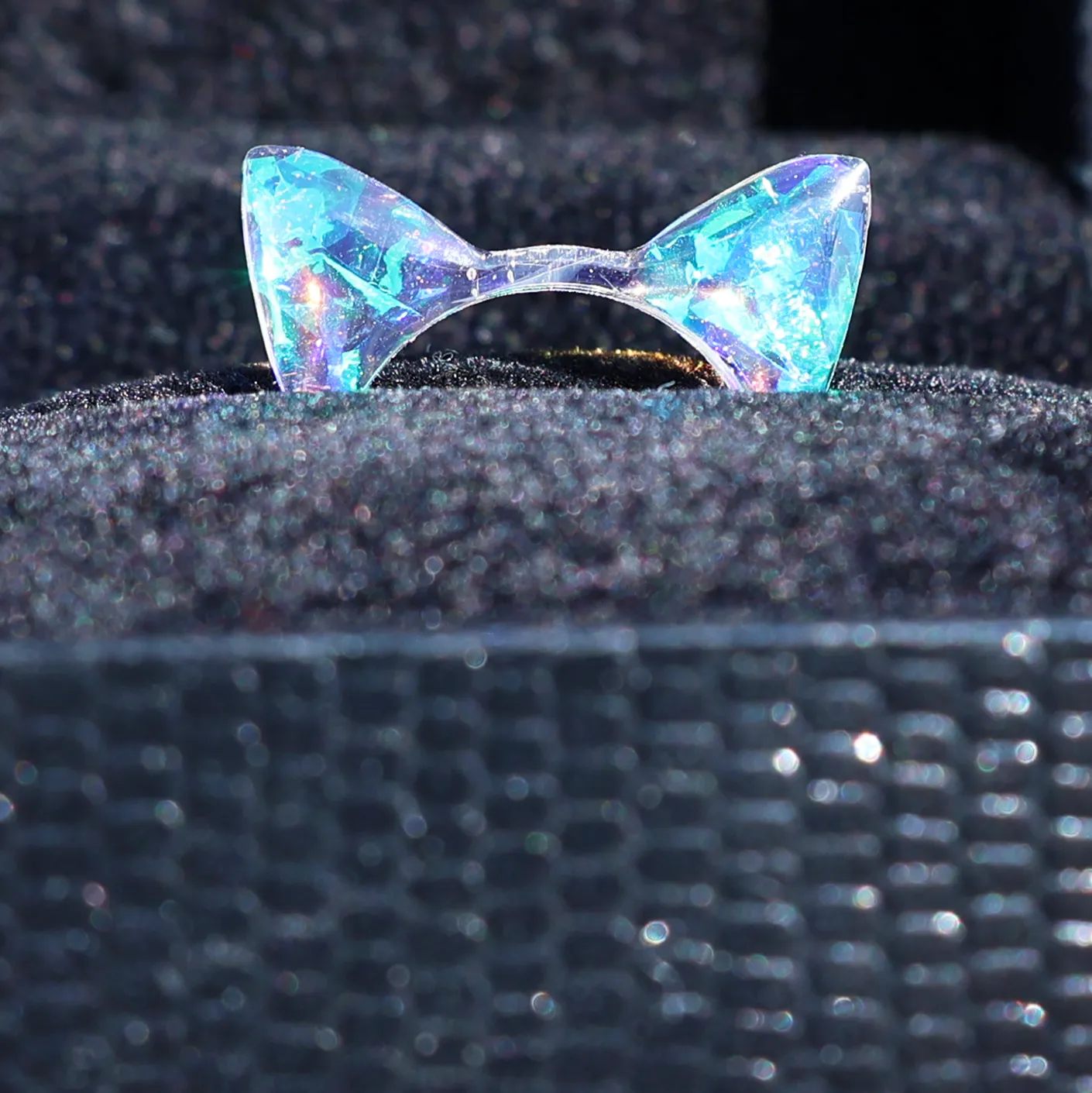 IRIDESCENT ANIMAL EAR RINGS