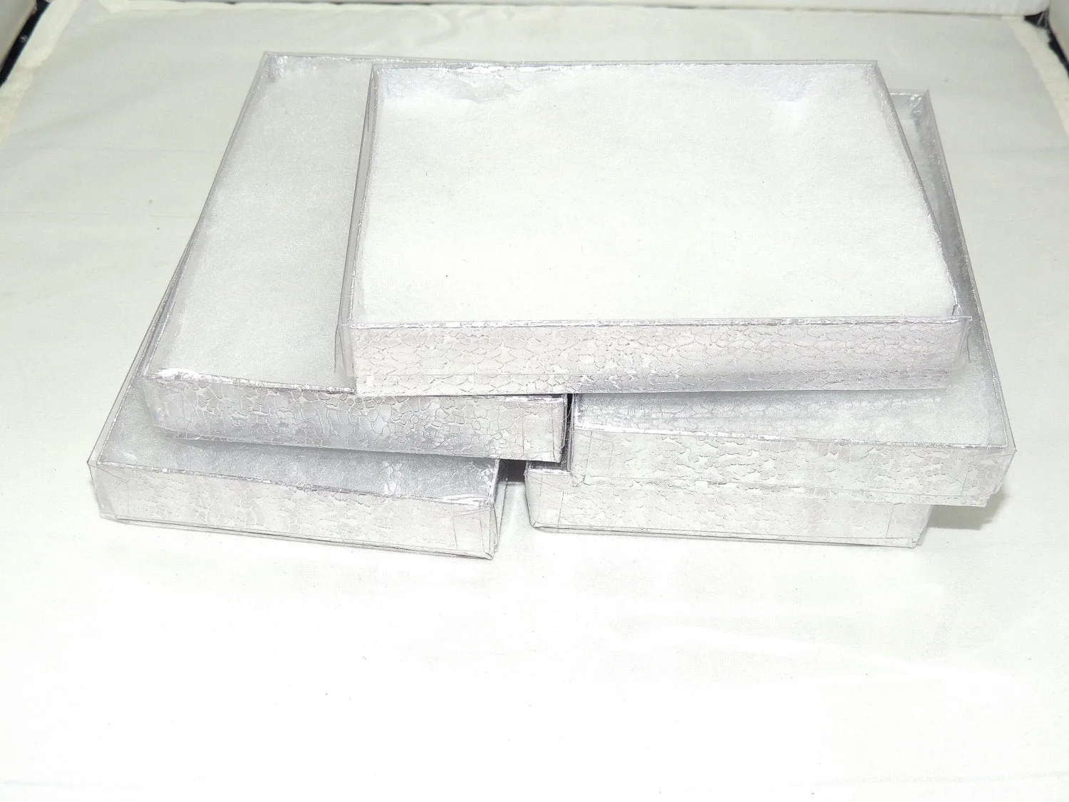 Jewelry Boxes Clear Lid Silver Textured Cotton Filled