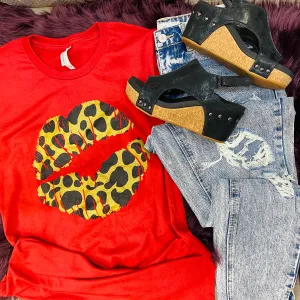 Leopard Lips Tee: Red