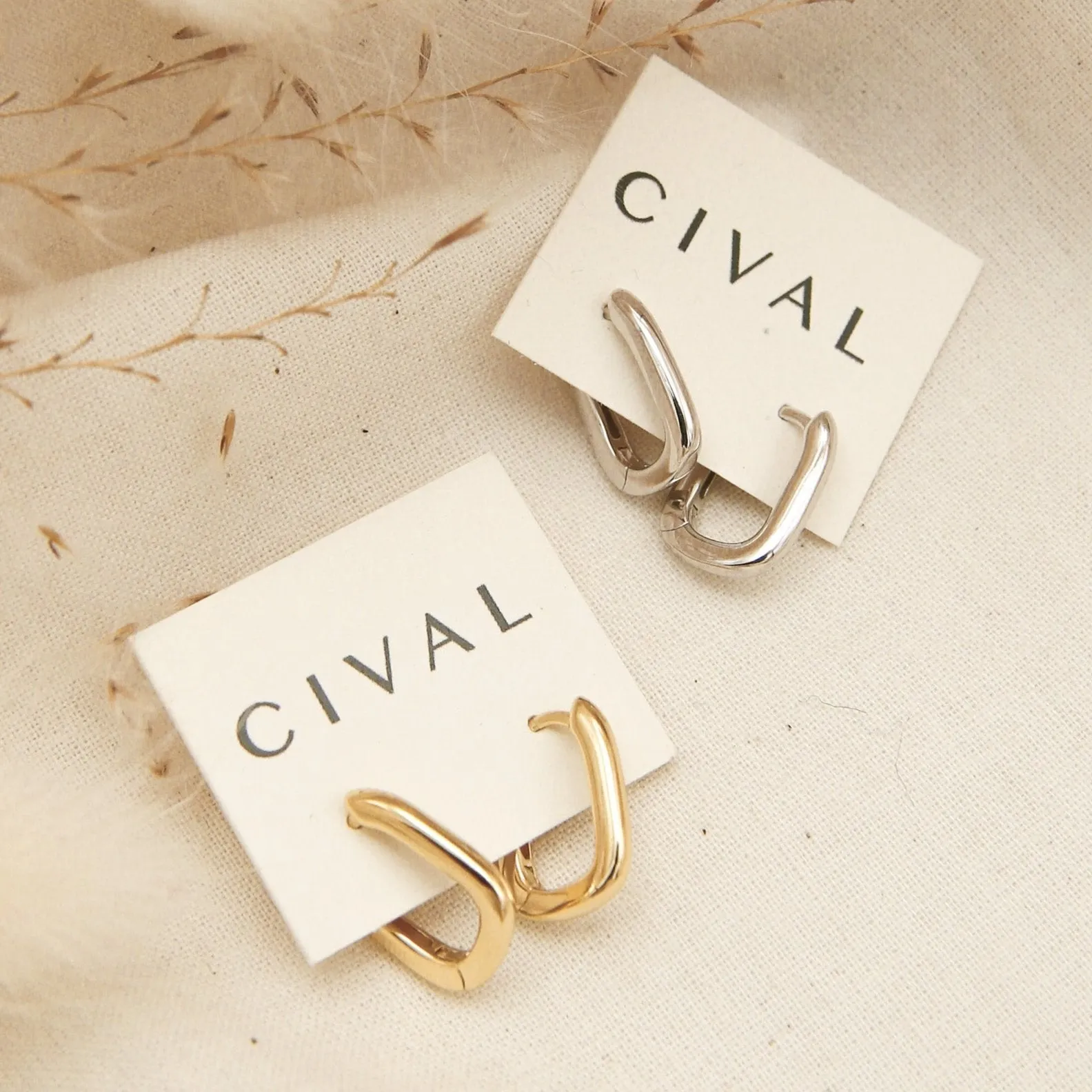 Mini Demi Hoops