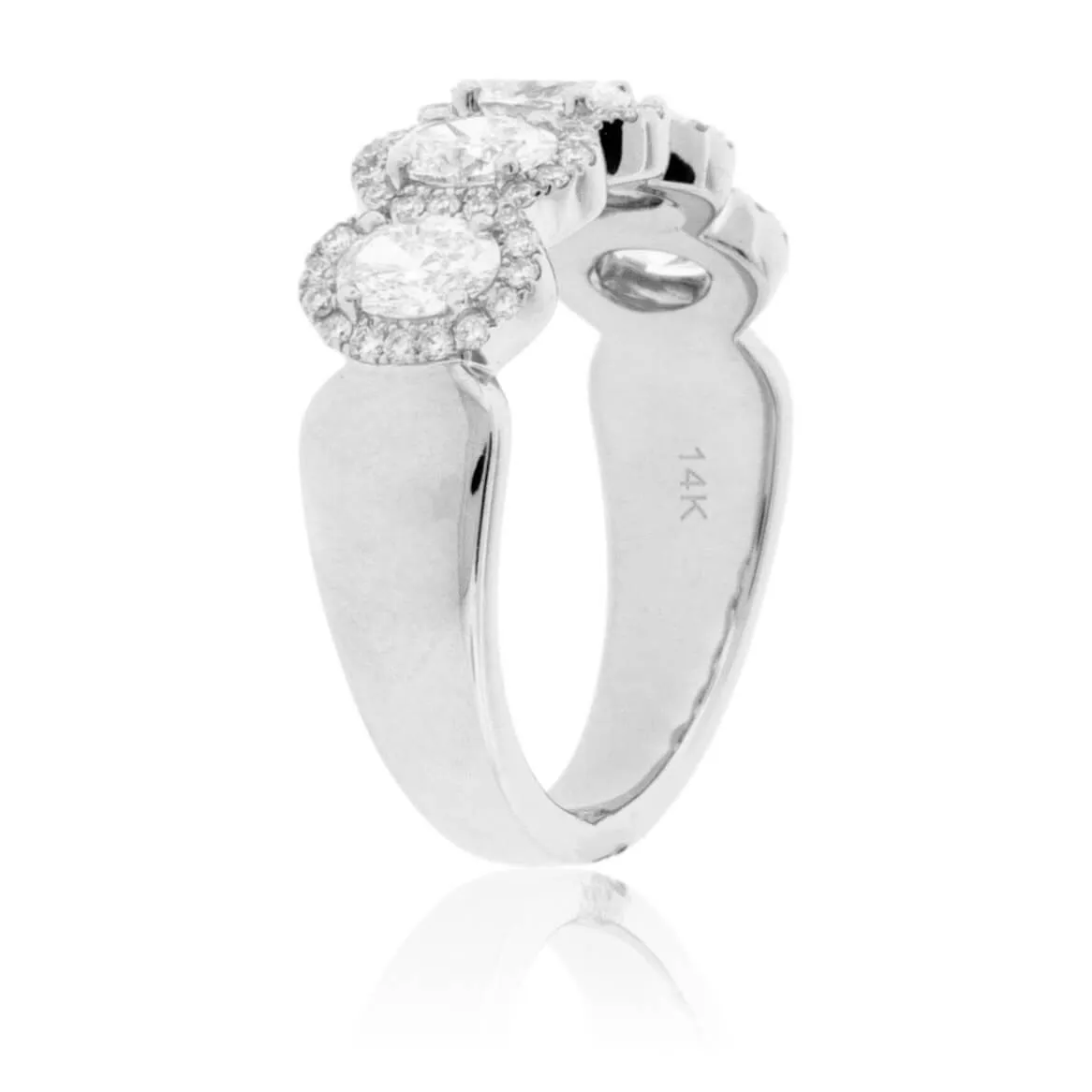 Oval Cut Diamond & Diamond Halo Band