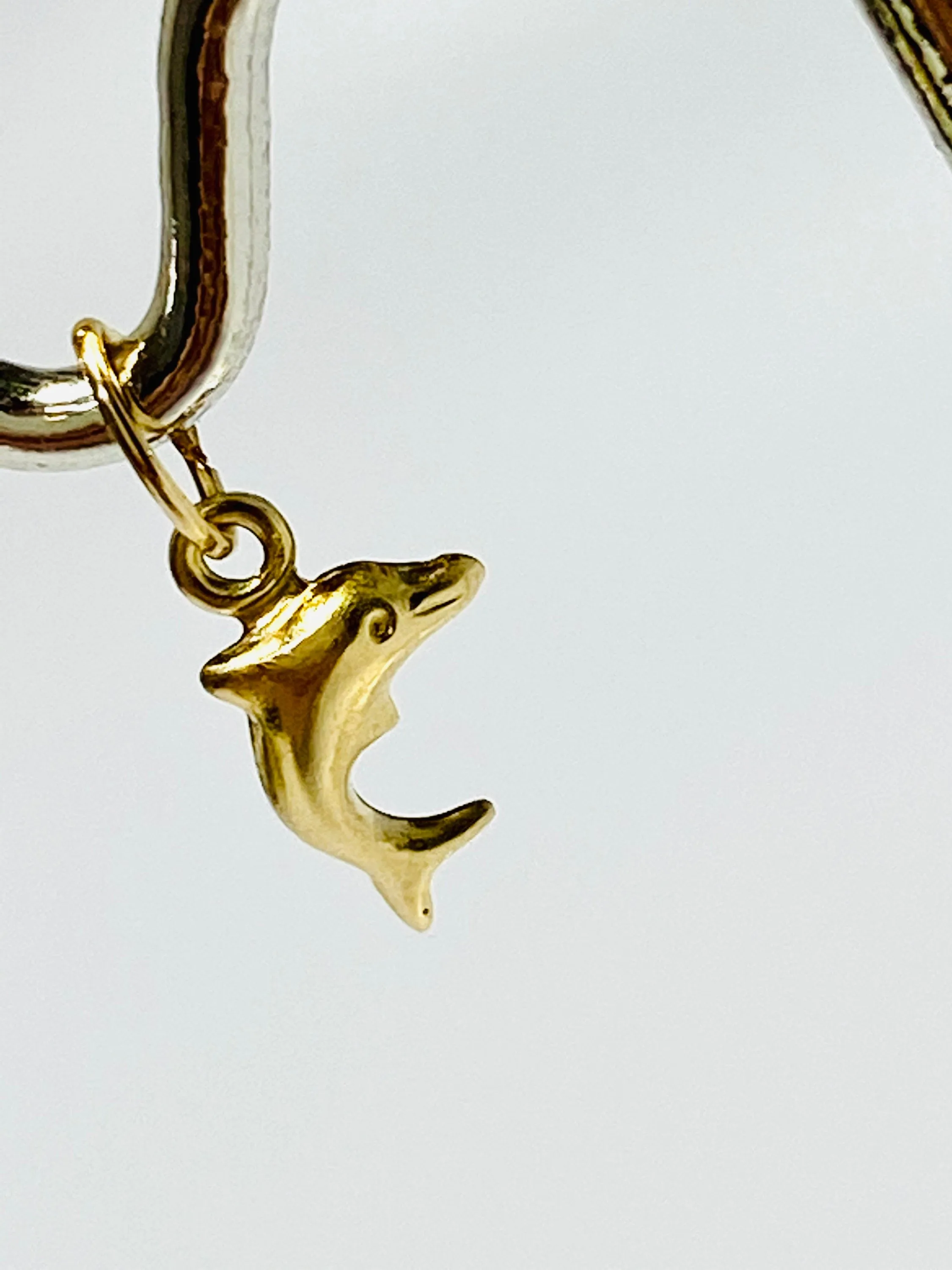 Pretty 5mm X 10mm dolphin findings/charm sku #2196-C