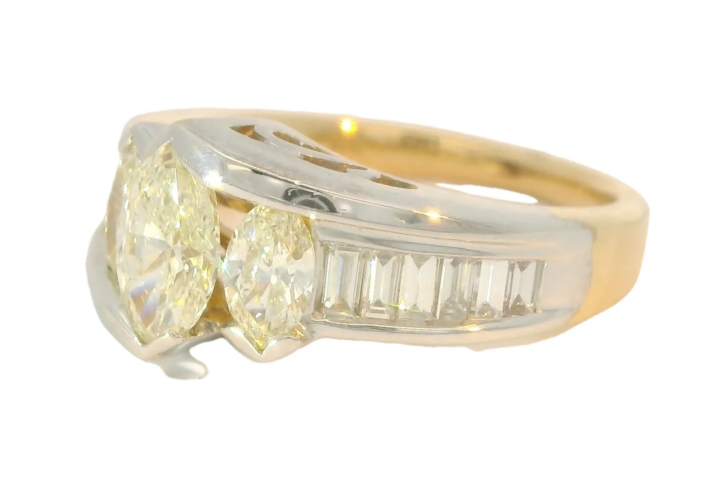 Rare 14K White Gold Yellow Diamond Three-Stone Engagement Anniversary Band Ring