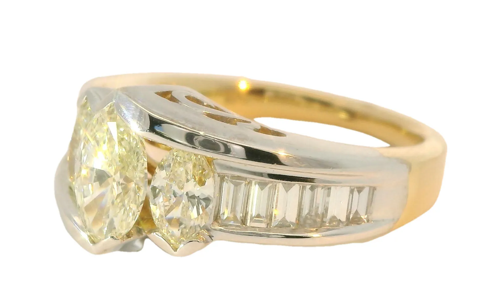 Rare 14K White Gold Yellow Diamond Three-Stone Engagement Anniversary Band Ring