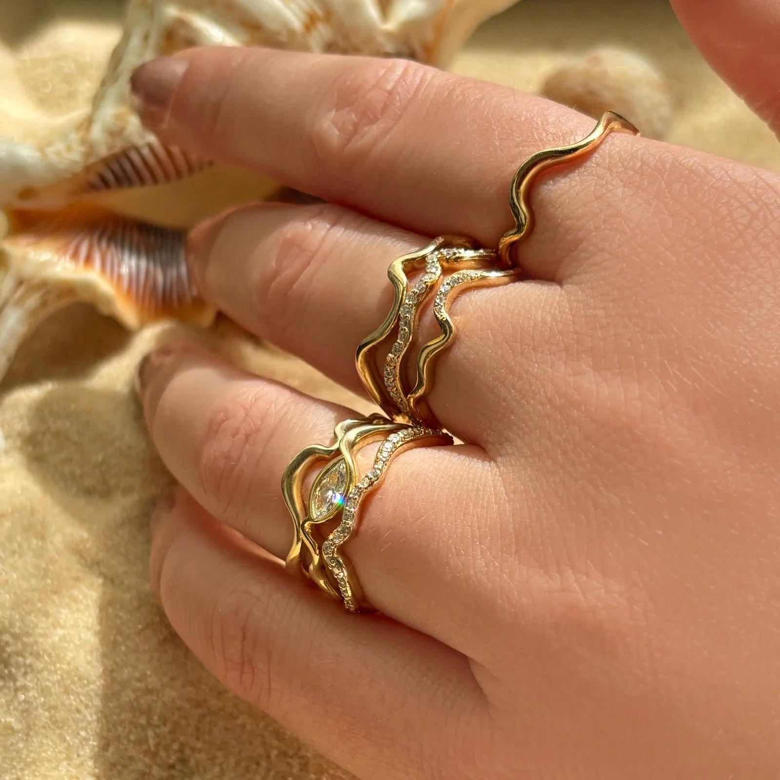 Ripple Ring - Demi Pavé