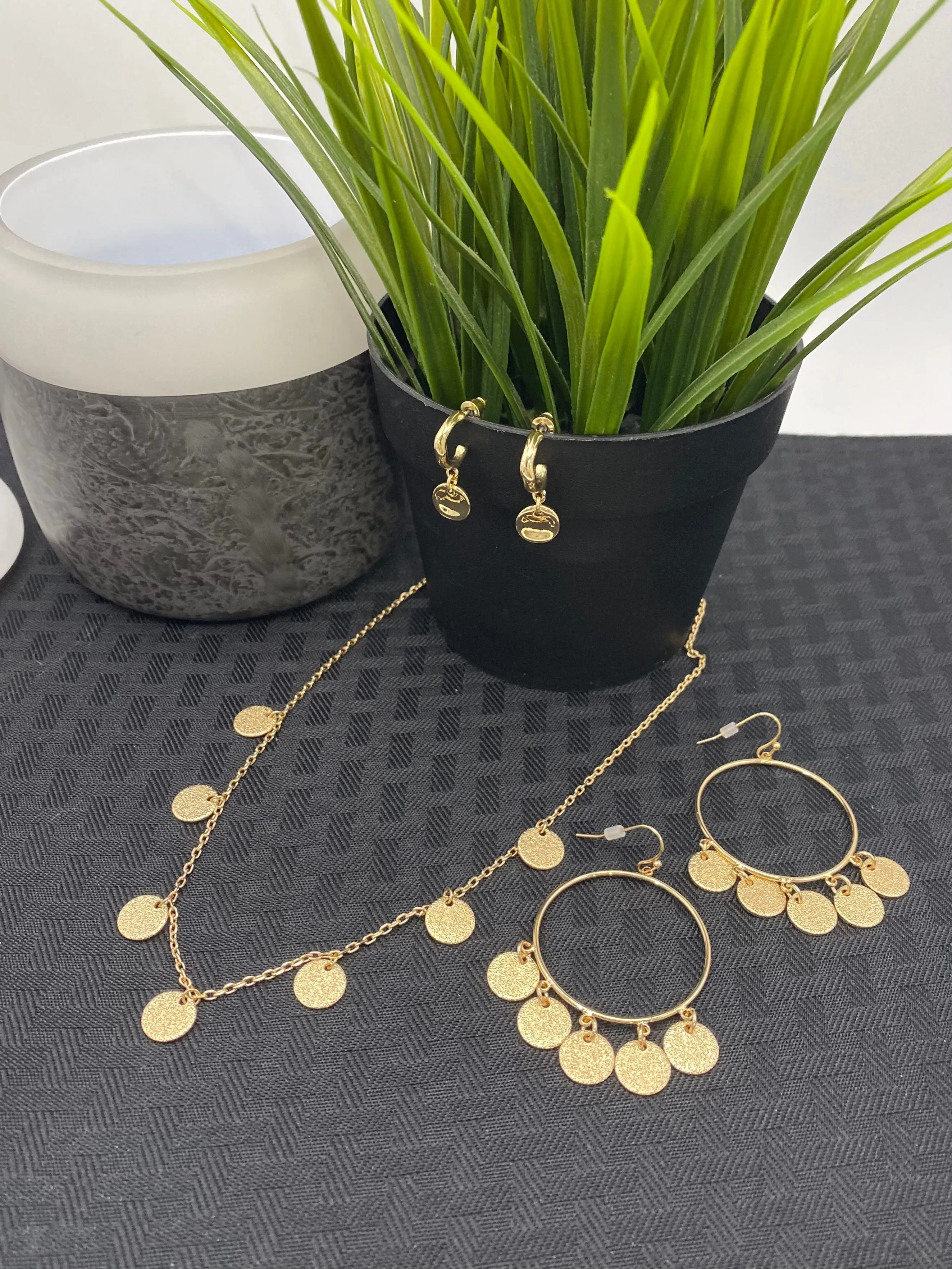 Small Hoop w/ Circle Dangle Earrings - Gold