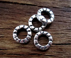 Small Sterling Silver Lined Jewelry Links and Connectors (set of 4)(N)