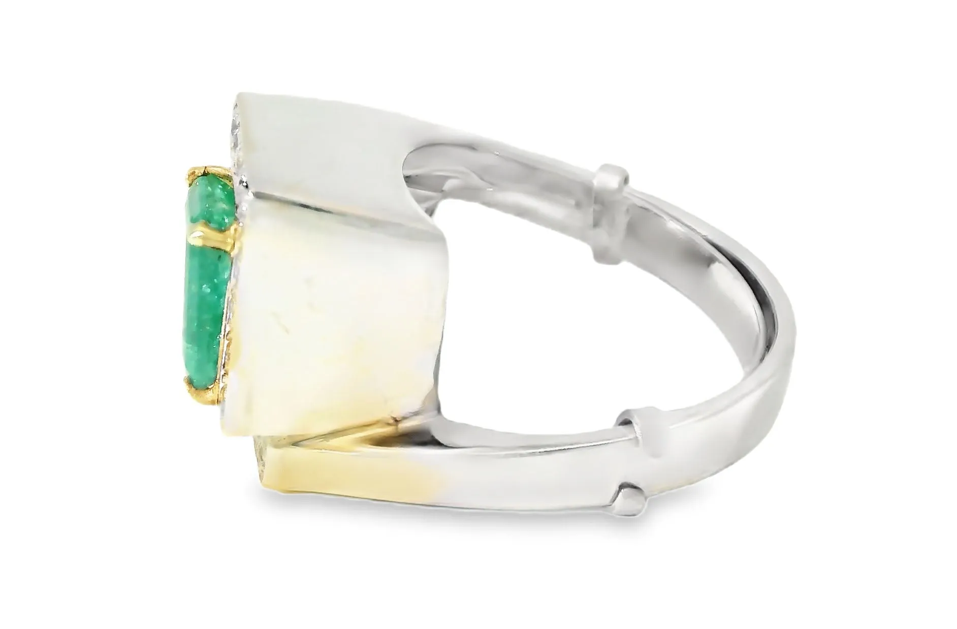 Stunning Estate 14K White Gold Emerald Diamond Designer Ring