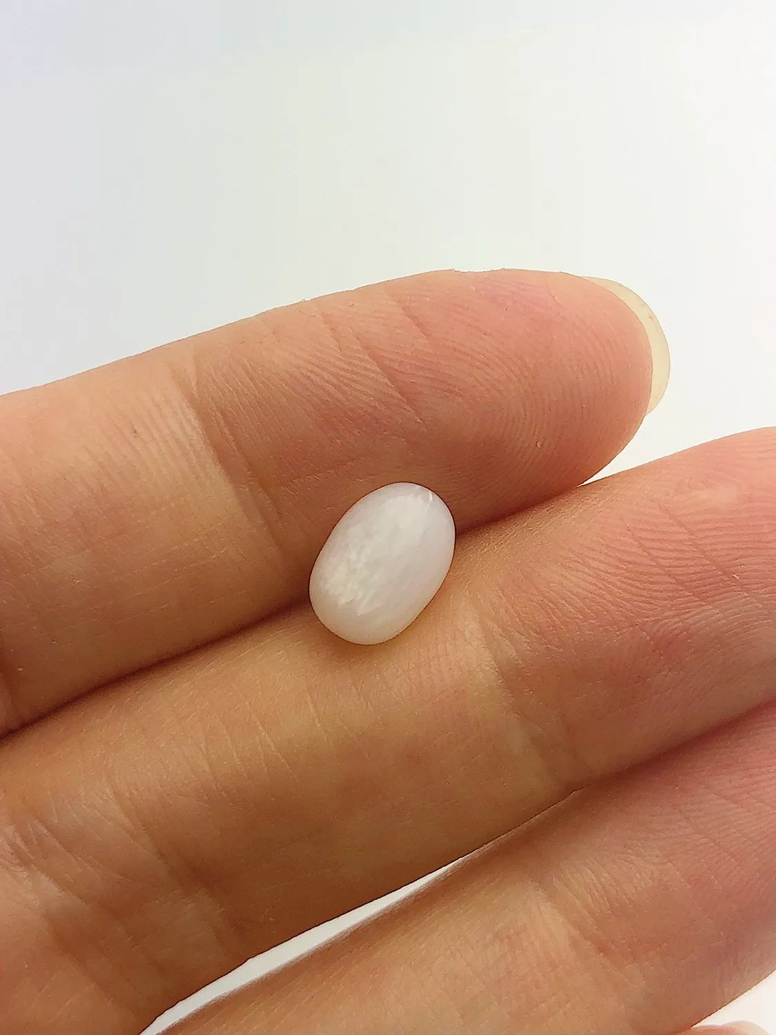Tridacna White Clam Pearl Loose 9.41mm x 6.61mm No. 33